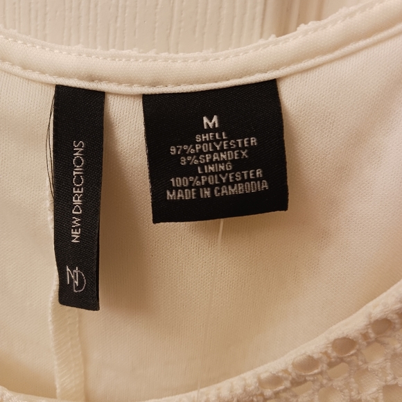 🔥NWT New Directions Fringed Sleeveless Top, Size Medium - Picture 4 of 7